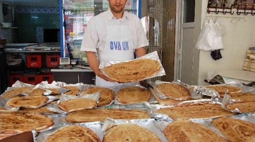 Simav&rsquo;ın Tahinli Pidesinin &Uuml;n&uuml; Sınırlarını Aştı