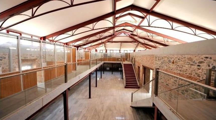 Abdal K&uuml;lt&uuml;r Merkezi G&ouml;z Kamaştırıyor