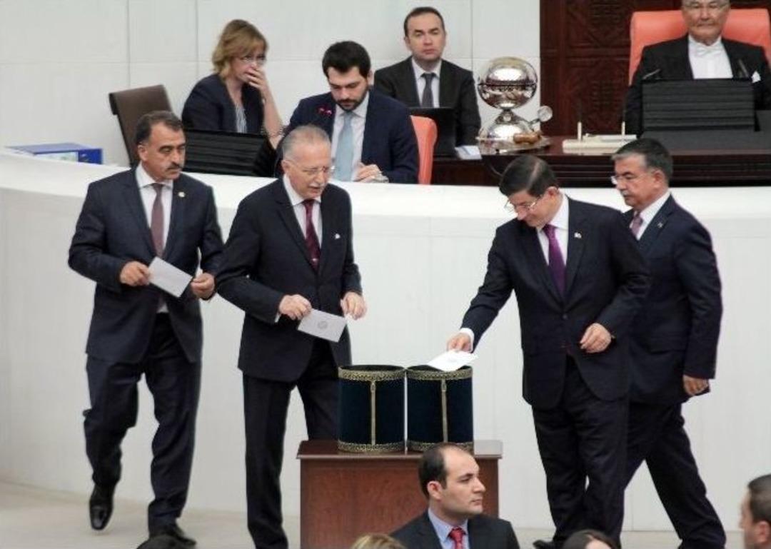 Tbmm Başkanlığı Se&ccedil;iminde İlgin&ccedil; Tesad&uuml;f