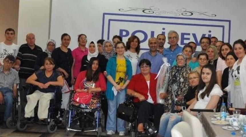 Manisalı Engellilerin Toplu Taşıma &Ccedil;ilesi