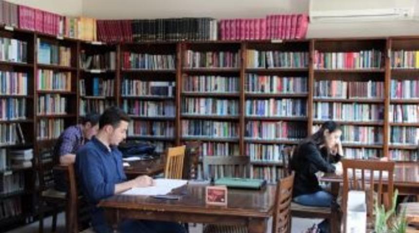 Kitap Dostları Faik Baysal&rsquo;da Buluşuyor