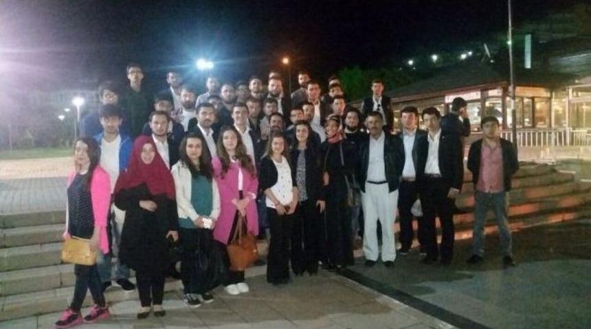 Ak Parti Yozgat Gen&ccedil;lik Kolları Sivas Gen&ccedil;lik Kollarını İftarda Ağırladı