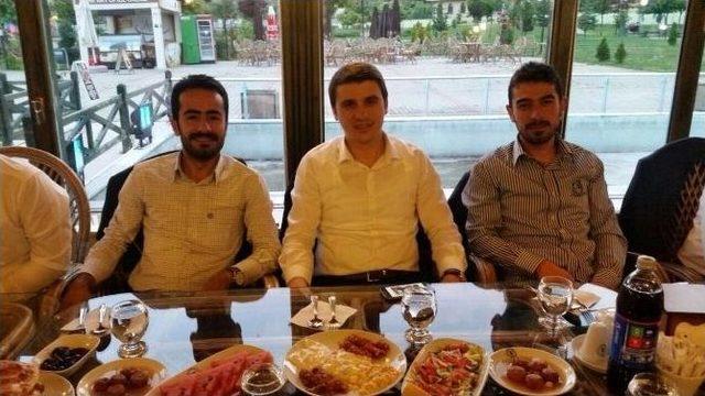 Ak Parti Yozgat Gençlik Kolları Sivas Gençlik Kollarını İftarda Ağırladı