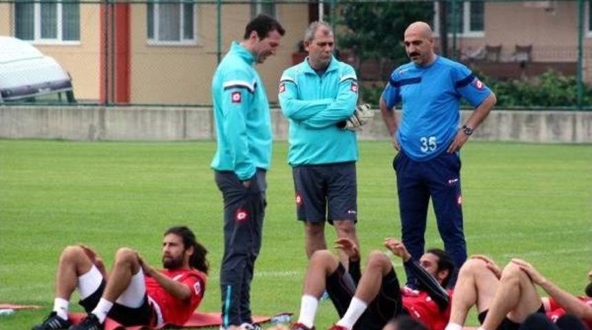 Bayram Bektaş: Şampiyonluk Yarışının I&ccedil;erisinde Olmak Istiyoruz