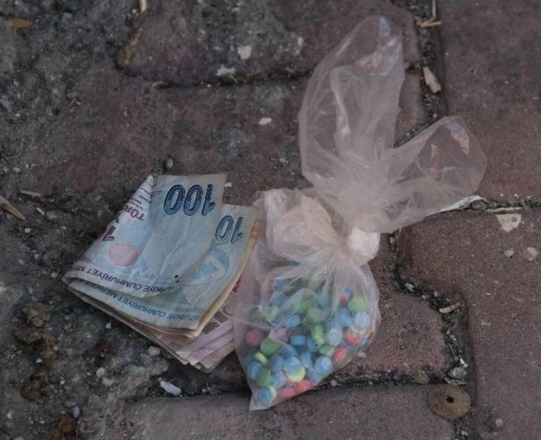 (&ouml;zel Haber) Polis Uyuşturucu Tacirlerine G&ouml;z A&ccedil;tırmıyor