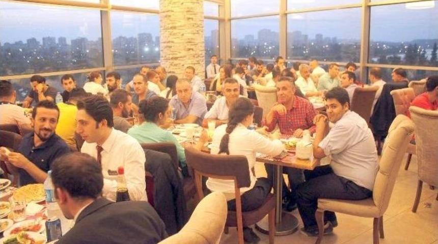 Optimum Ailesi İftar Yemeğinde Buluştu