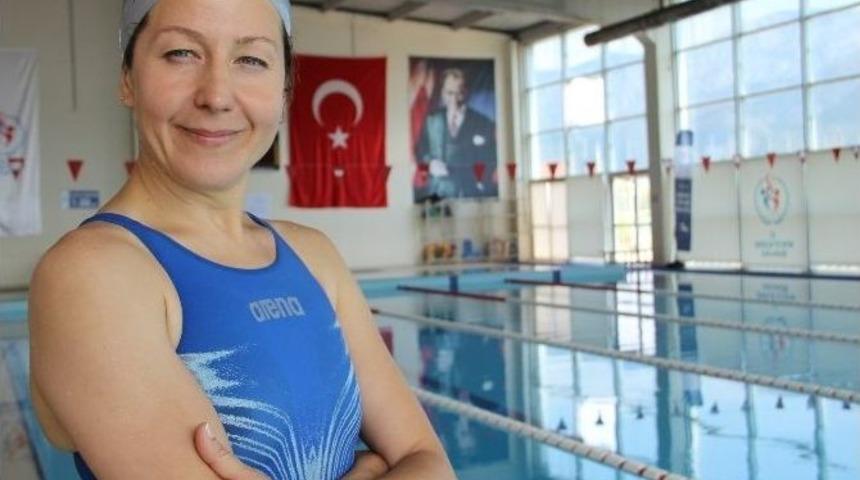 Birgül Erken Serbest Dalış Türkiye Rekorunu Kırdı