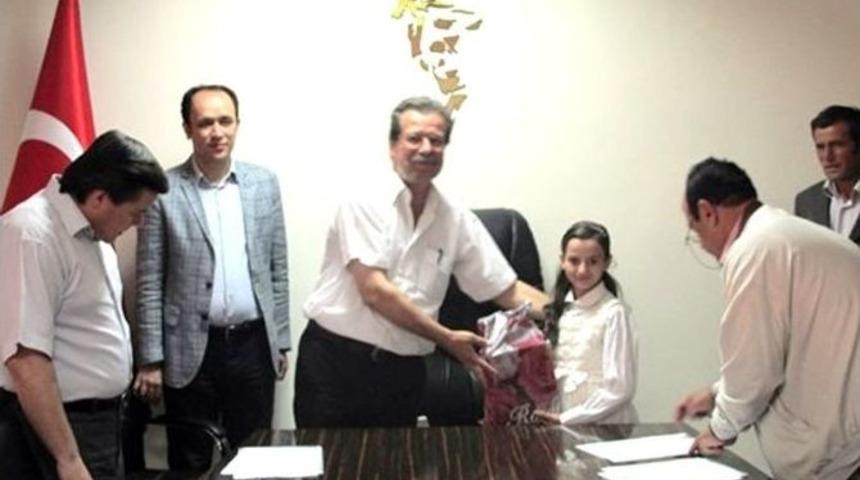 Şaphane&rsquo;de &Ouml;ğrencilere Tablet Dağıtımı Yapıldı