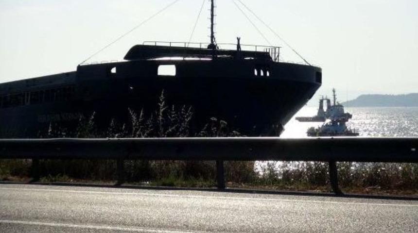 &Ccedil;anakkale'de Karaya Oturan Gemi I&ccedil;in Kurtarma &Ccedil;alışması