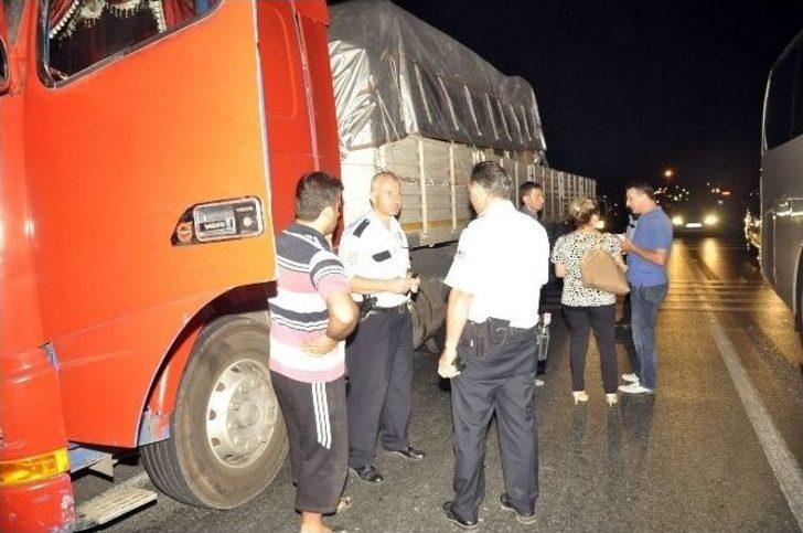 Yolda Yatan İşçiyi Tır Ezdi G5