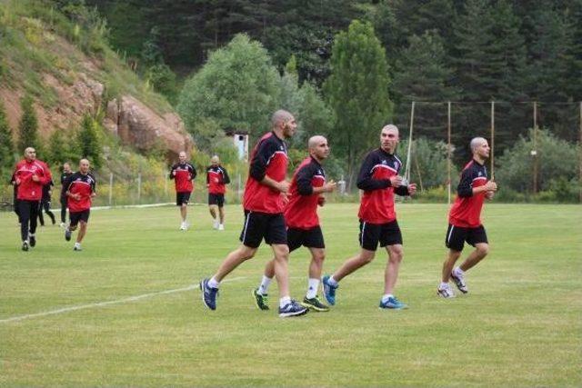 Kardemir Karabükspor Gençlerle Kampa Girdi