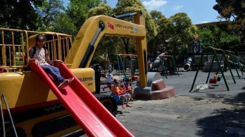 &Ccedil;ocuklardan Başkan Şirin&rsquo;e Oyuncak Teşekk&uuml;r&uuml;