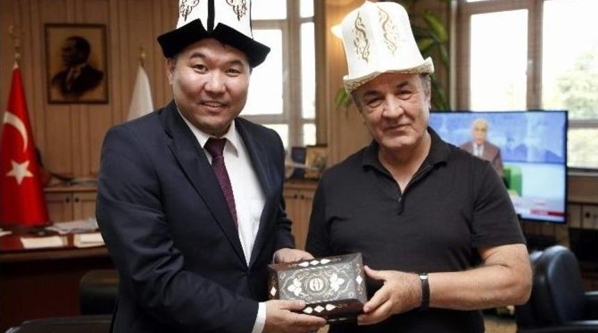 Ga&uuml;n Kardeş &Uuml;niversite Oldu