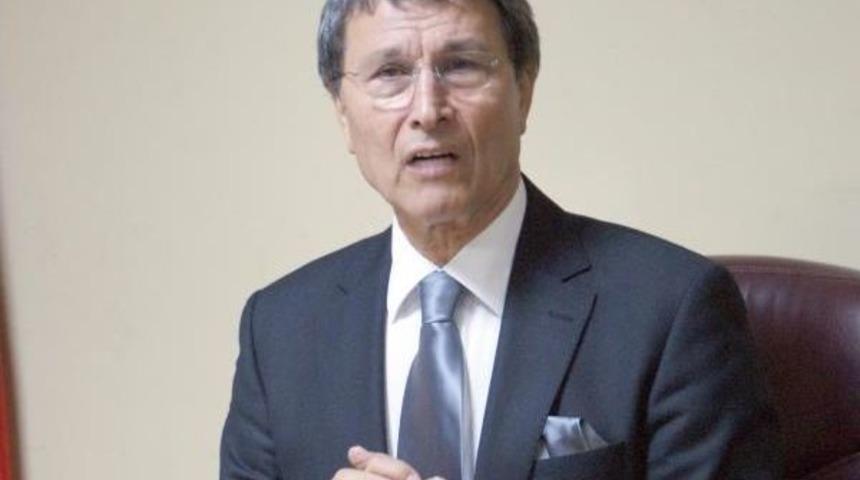 Halaçoğlu: Baykal Veya Yılmaz Hangisi Seçilirse Seçilsin Aynı Kapıya Çıkmıyor Mu?