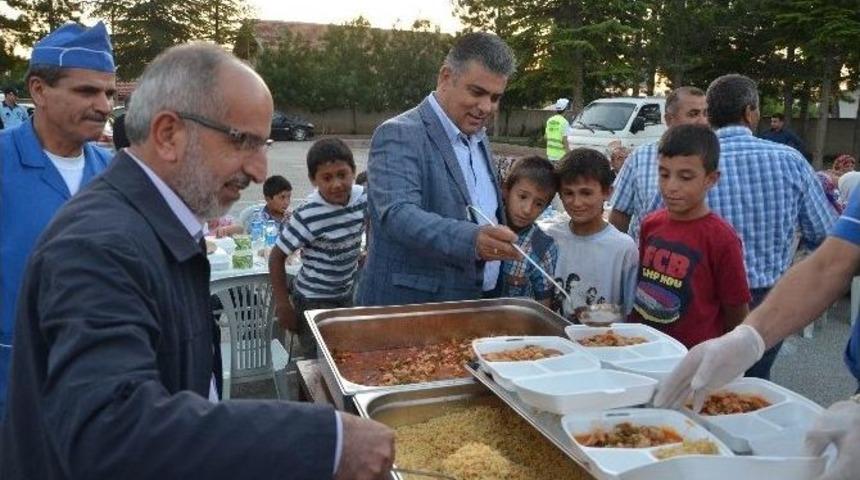 Ereğli&rsquo;de İftar Sofraları Programları S&uuml;r&uuml;yor