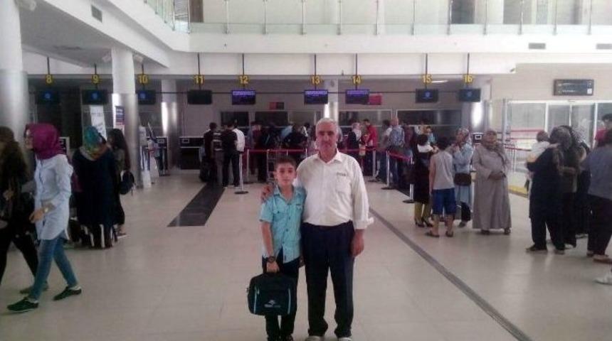 Ramazan Umrecileri Adıyaman Havalimanından Yola Çıktı