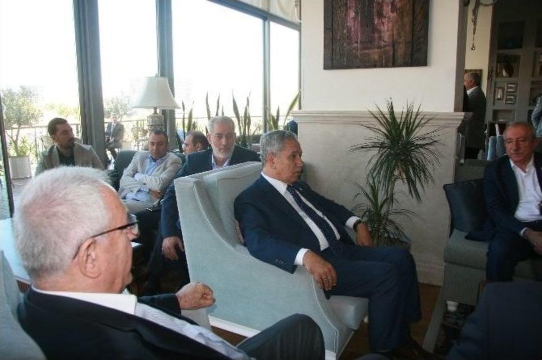 Başbakan Yardımcısı B&uuml;lent Arın&ccedil;: