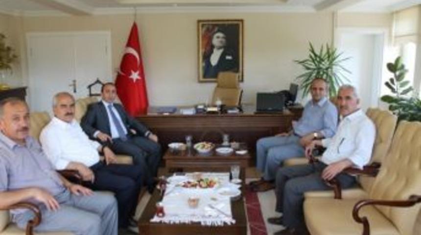 Tosya Kaymakamı Ve Belediye Başkanından Kargı Ziyareti