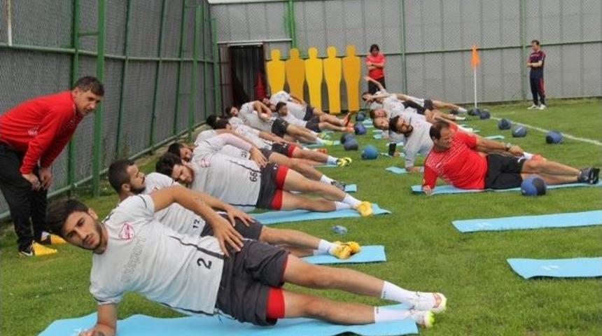 Boluspor&rsquo;da Teknik Direkt&ouml;r &Uuml;mit &Ouml;zat Gen&ccedil; Yetenekleri Deniyor