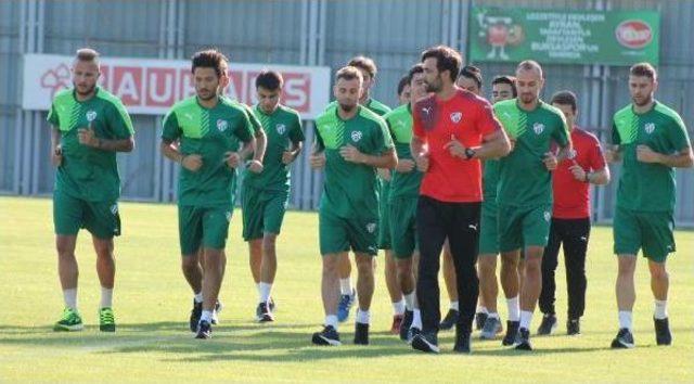 Bursaspor 11 Eksikle Yeni Sezona Merhaba Dedi