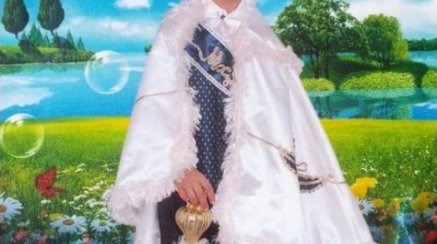 Kanala D&uuml;şen Topunu Almak Isterken Boğuldu