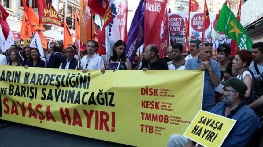 Beyoğlu'nda "savaşa Hayır" Y&uuml;r&uuml;y&uuml;ş&uuml;