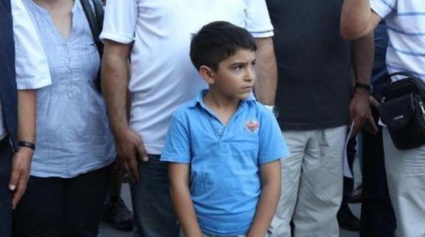 Madımak Oteli'nde Hayatını Kaybedenler Anıldı