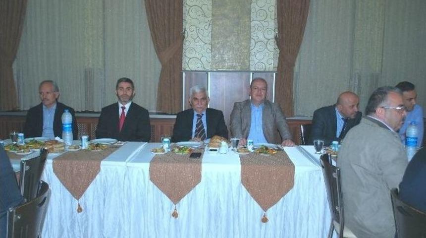 Karab&uuml;k İl M&uuml;ft&uuml;l&uuml;ğ&uuml;nden İftar Sofrası