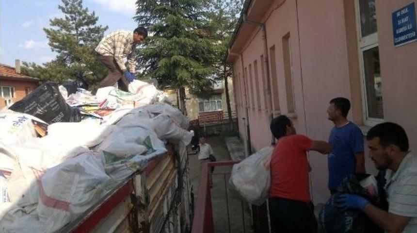 8 Ton Atık Kağıt Eğitime Kazandırıldı