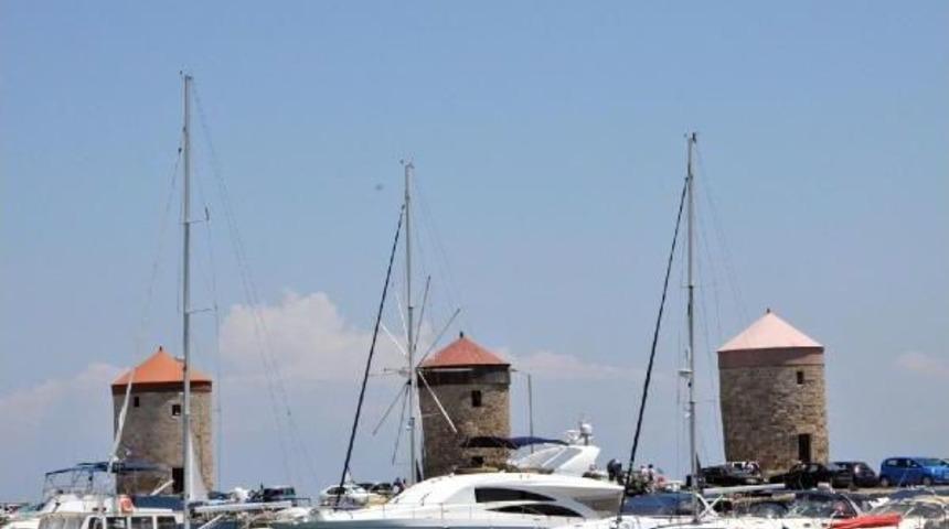 T&uuml;rk Izlerinin Silinmediği Ada: Rodos