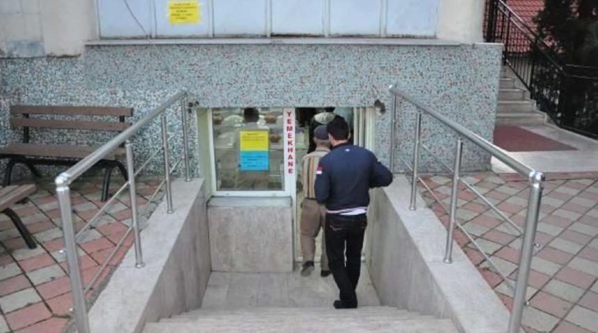 O Imam, Polis Teşkilatından &Ouml;z&uuml;r Diledi