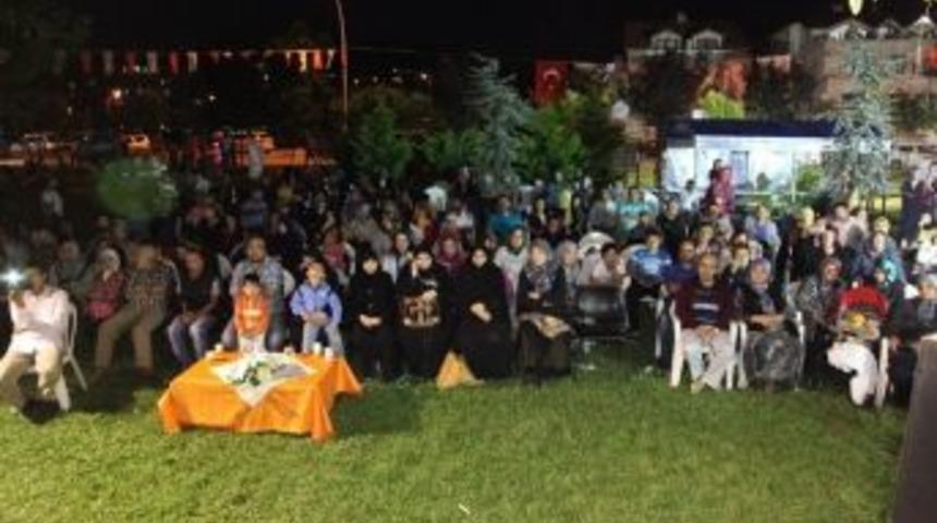 Samimi Dostluklar Başiskele Sahili&rsquo;nde