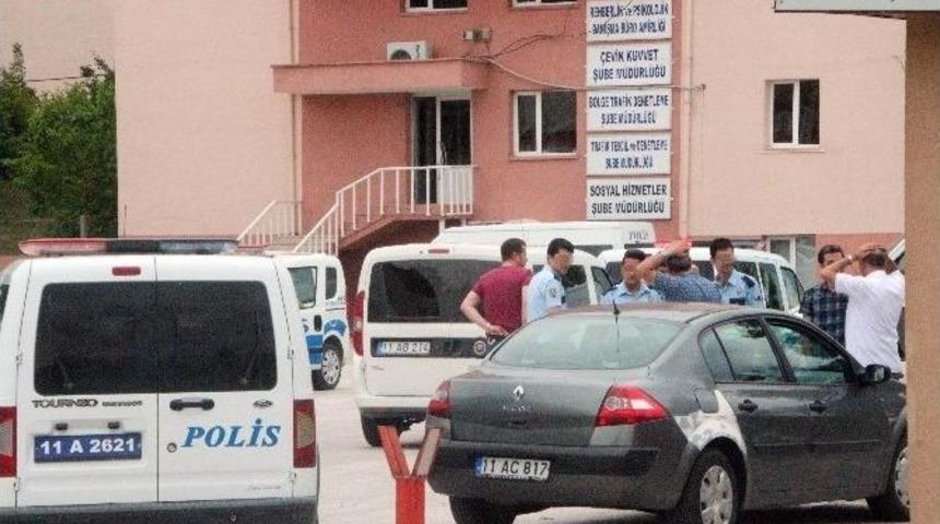 Kavga Eden Polisler Ekipleri Seferber Etti