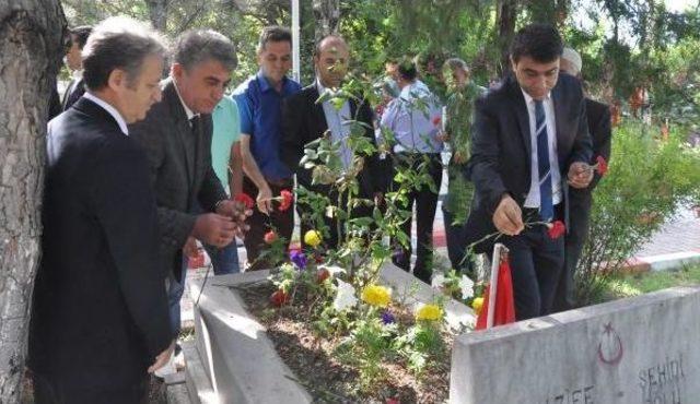 Mke İmla İşletmesi'ndeki Patlamada Ölen Işçi Için Anma Töreni