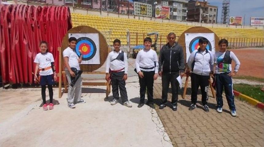 Ok&ccedil;uluk Kursuna B&uuml;y&uuml;k İlgi