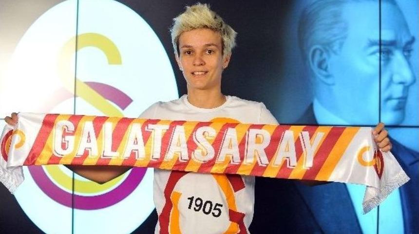 Işıl Alben&rsquo;den 3 Yıllık İmza