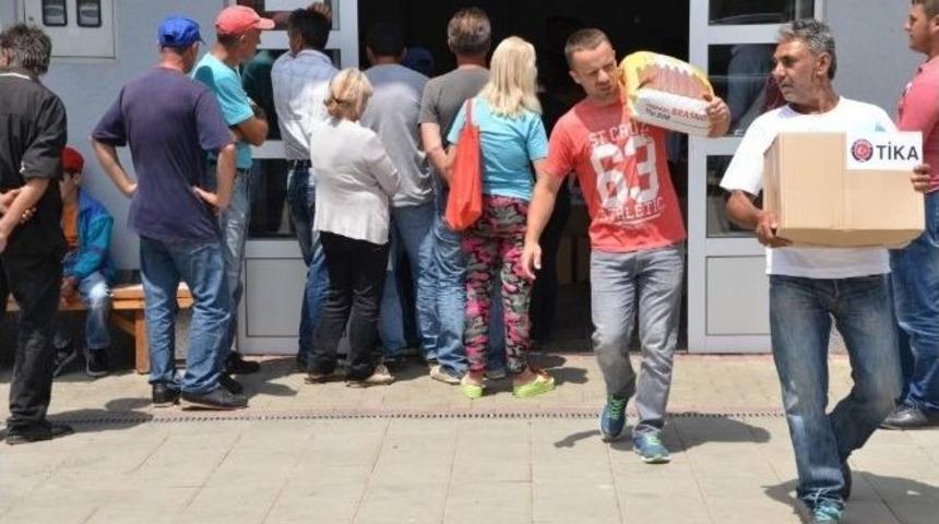 Karadağ&rsquo;da Bin 100 Aileye Ramazan Erzak Paketi Dağıtımı Ger&ccedil;ekleştirildi