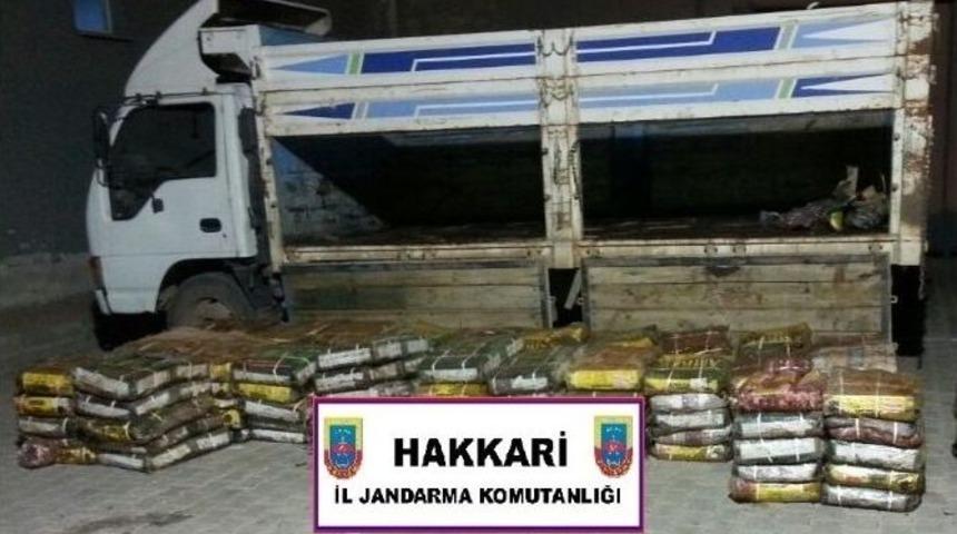 Hakkari&rsquo;de Yaklaşık 5 Ton Ka&ccedil;ak Et Ele Ge&ccedil;irildi