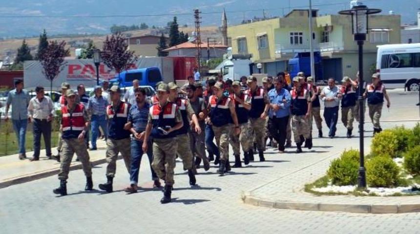 Hurda Ara&ccedil;ları, &Ccedil;aldıkları Ara&ccedil;ların Par&ccedil;alarıyla Tamir Edip Piyasaya S&uuml;ren Şebeke &Ccedil;&ouml;kertildi