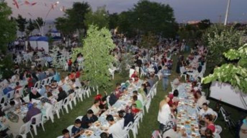 Başiskele&rsquo;de Sahne Bu Sefer &Ccedil;ocukların Oldu