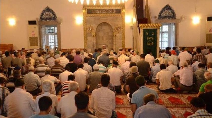 Demirel İ&ccedil;in Antalya&rsquo;da Da Mevlit Okutuldu