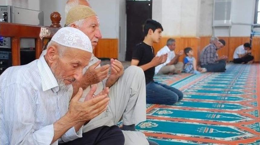 9. Cumhurbaşkanı Merhum S&uuml;leyman Demirel İ&ccedil;in Mevlit Okutuldu