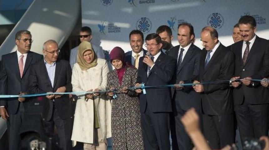 Başbakan Davutoğlu Konya Tropikal Kelebek Bah&ccedil;esini A&ccedil;tı