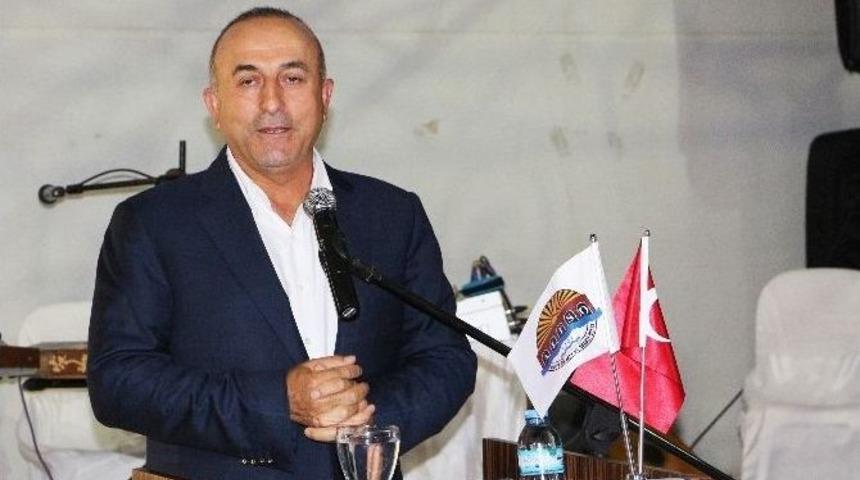 Bakan &Ccedil;avuşoğlu İftara Katıldı