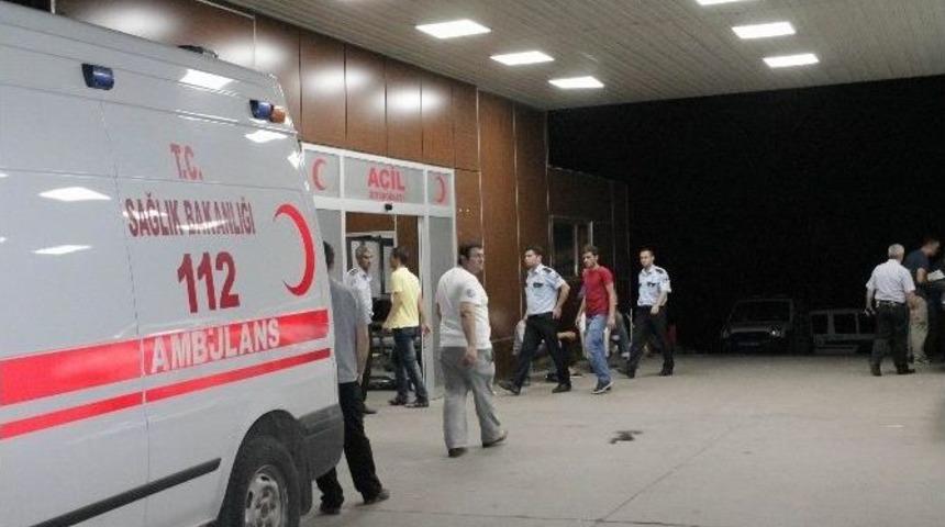 Akli Dengesi Bozuk Şahıs Özel Güvenlik Görevlisini Bıçakladı