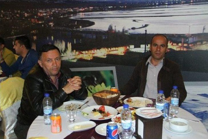 Aras Edaş Çalışanları İftarda Buluştu G3