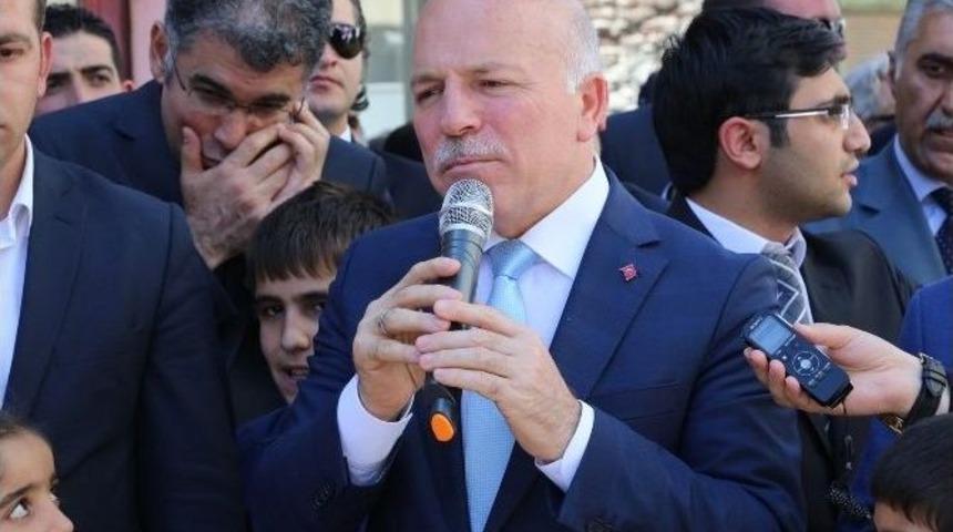 B&uuml;y&uuml;kşehir&rsquo;in &lsquo;en B&uuml;y&uuml;k İyilik Hareketi&rsquo; Hayır &Ccedil;arşısı A&ccedil;ıldı