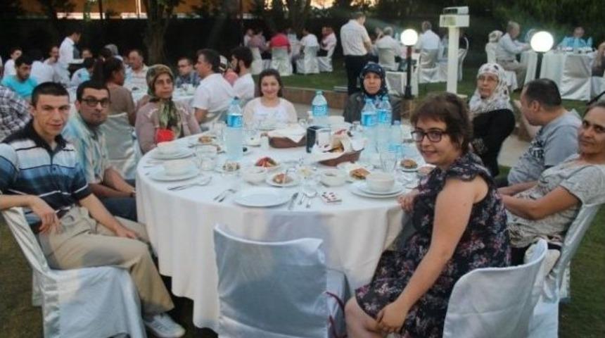 Aydın İl M&uuml;ft&uuml;l&uuml;ğ&uuml; Engellileri İftarda Ağırladı