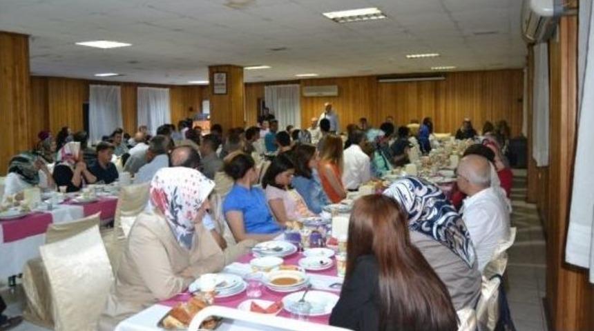 Milli Eğitim Personeli İftar Yemeğinde Buluştu