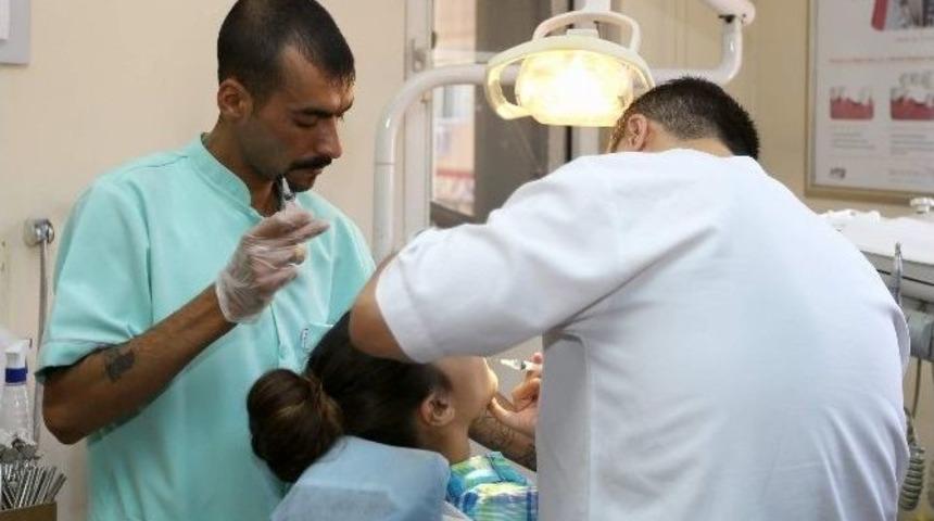 Uyuşturucu Bağımlısı Gen&ccedil;ler Hayata Tutunuyor